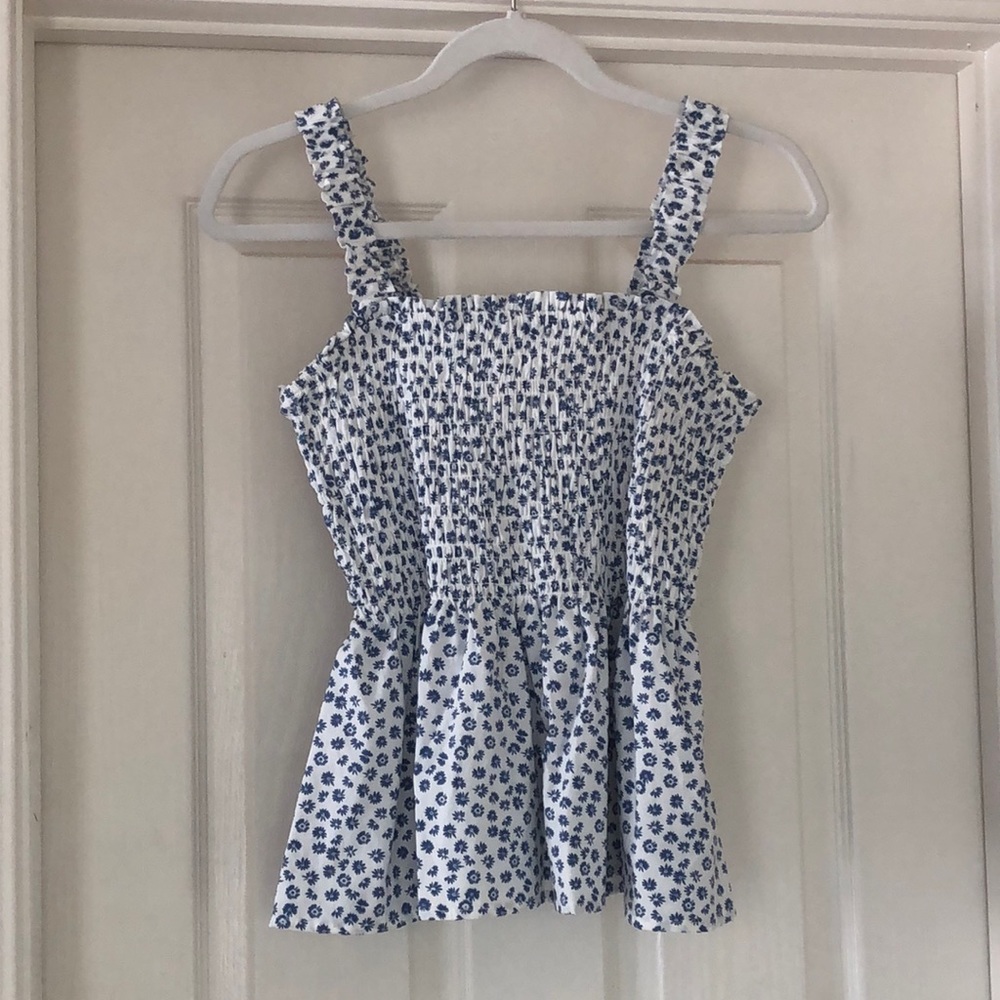 Gap floral tanktop size medium